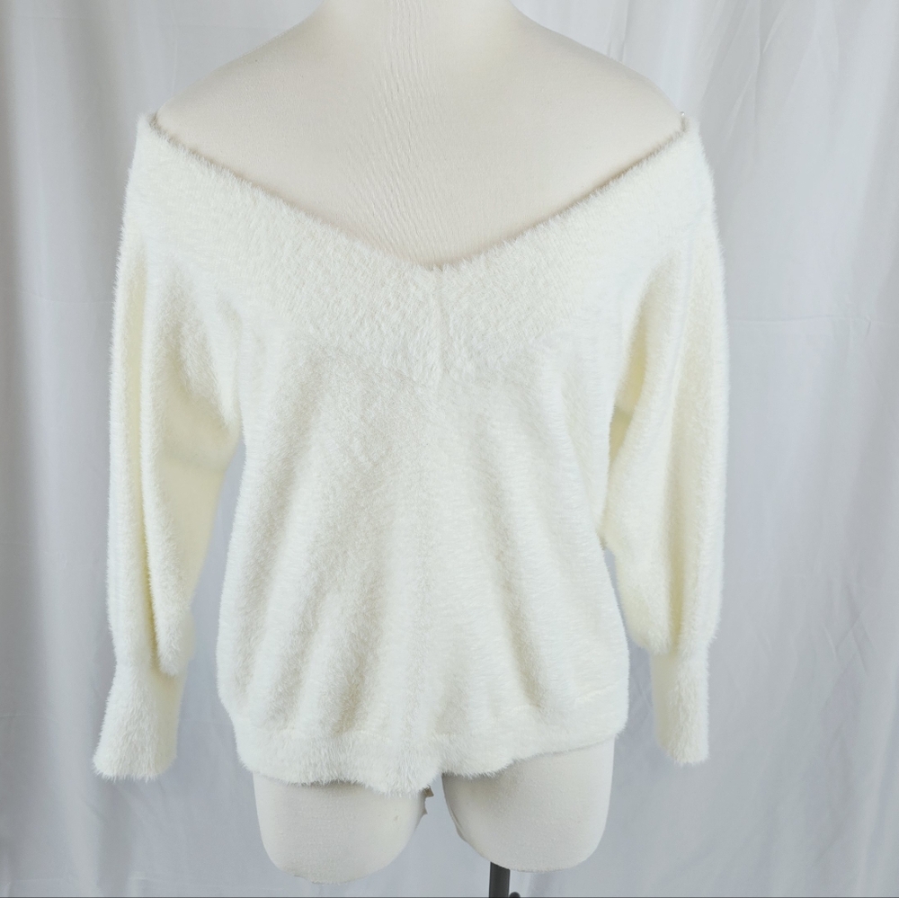 Chelsea28 Eyelash Knit Sweater Off Shoulder V-Neck Ivory NWT Large